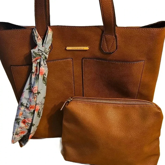 Steve Madden Handbags - Steve Madden BNellie Vegan  Large Leather Tote Shoulder Bag w Clutch & Scarf